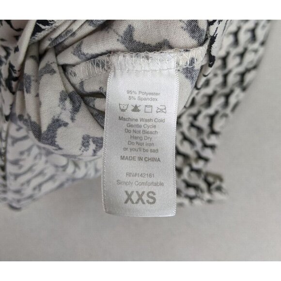 LuLaRoe Women's Top Irma Tunic T-Shirt Black & White Unicorn Print Size XXS - Picture 8 of 13